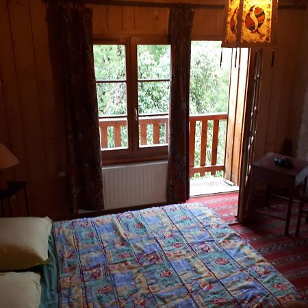 Crouzet Bed and Breakfast Buitenkant foto