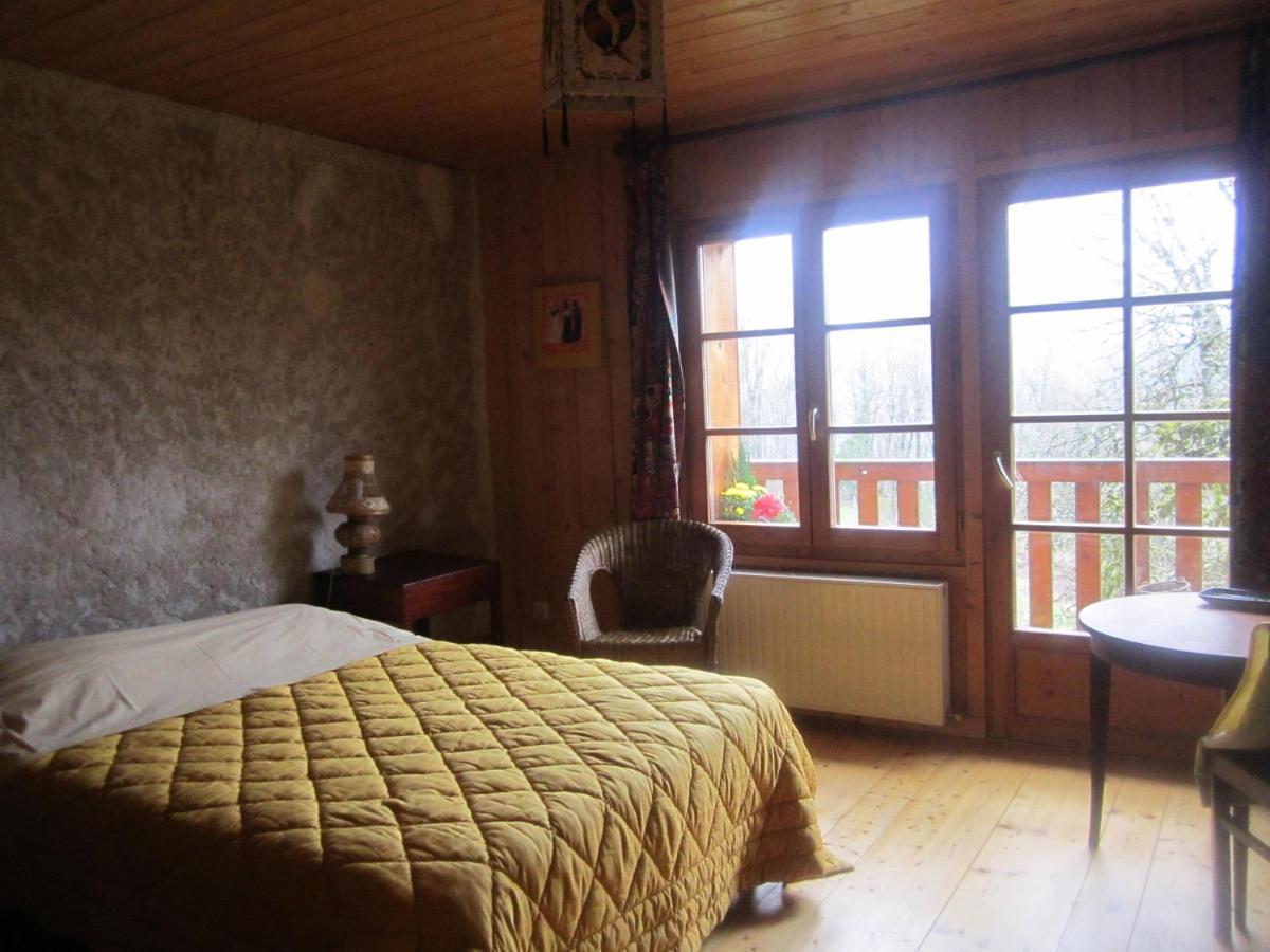 Crouzet Bed and Breakfast Buitenkant foto