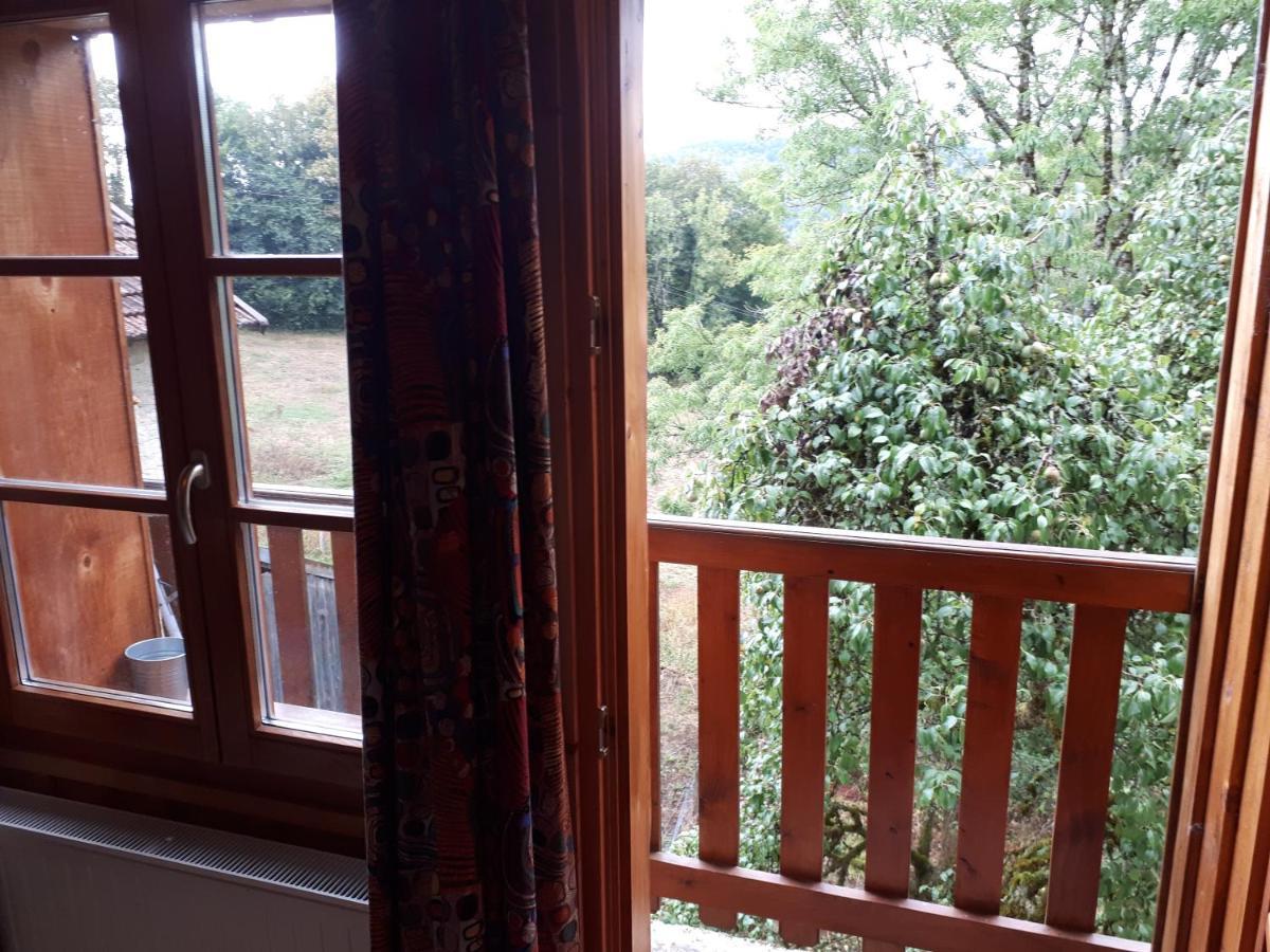 Crouzet Bed and Breakfast Buitenkant foto