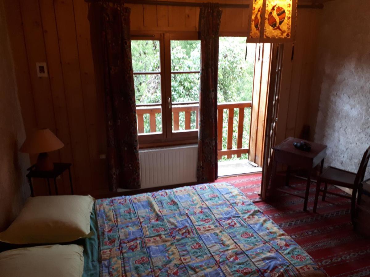 Crouzet Bed and Breakfast Buitenkant foto